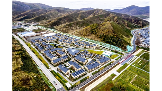 標(biāo)題：北京2022年冬奧會(huì)和冬殘奧會(huì)張家口賽區(qū)奧運(yùn)村
瀏覽次數(shù)：1023
發(fā)表時(shí)間：2023-11-07